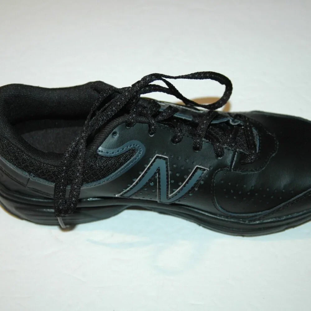 New Balance Women's Sneakers 6.5 D Black Casual Shoes
